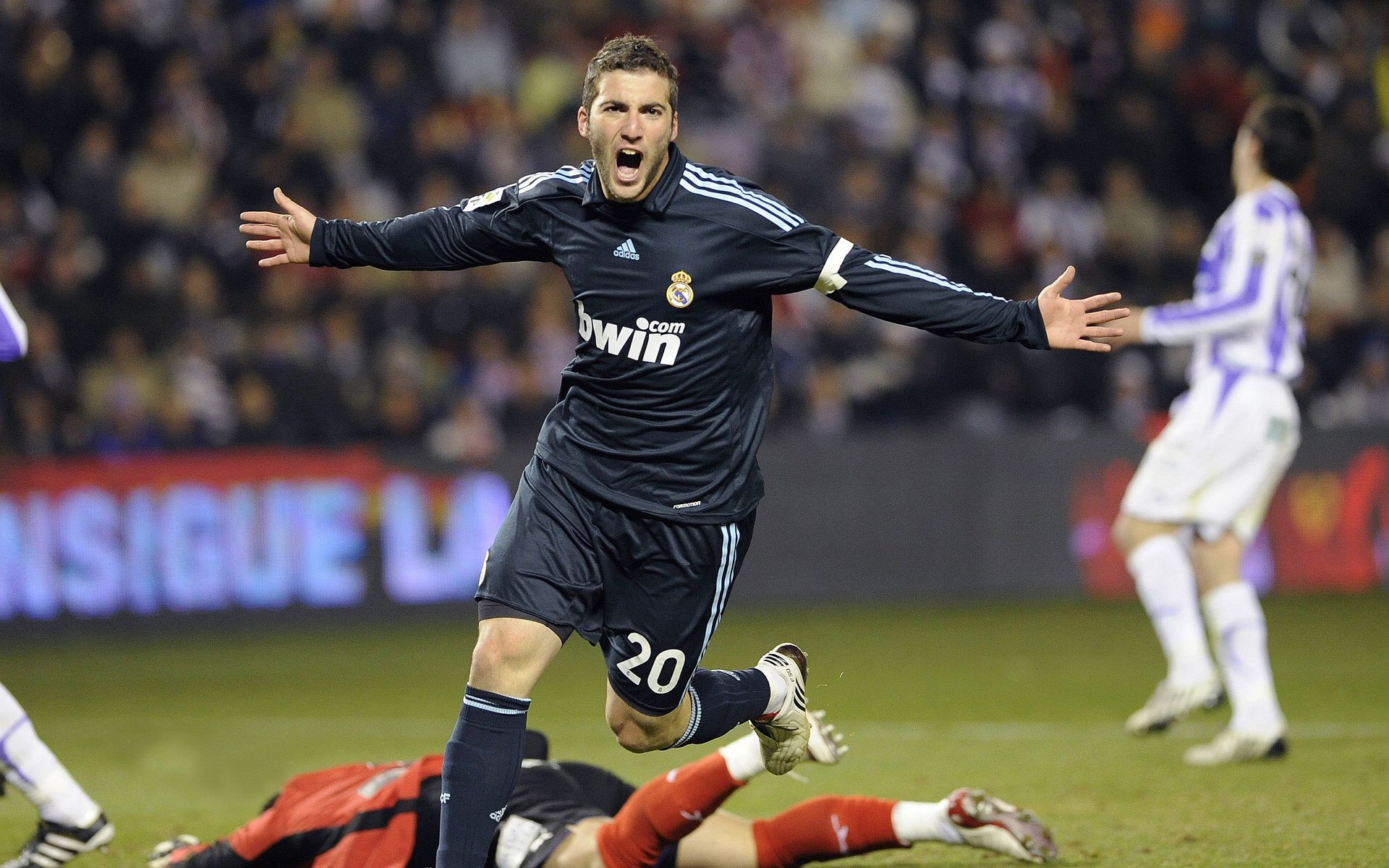 电竞企业年度大会顺利举办，行业大佬齐聚一堂，电竞行业大事